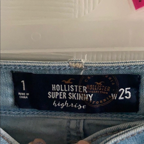 hollister light wash jeans - Picture 2 of 2